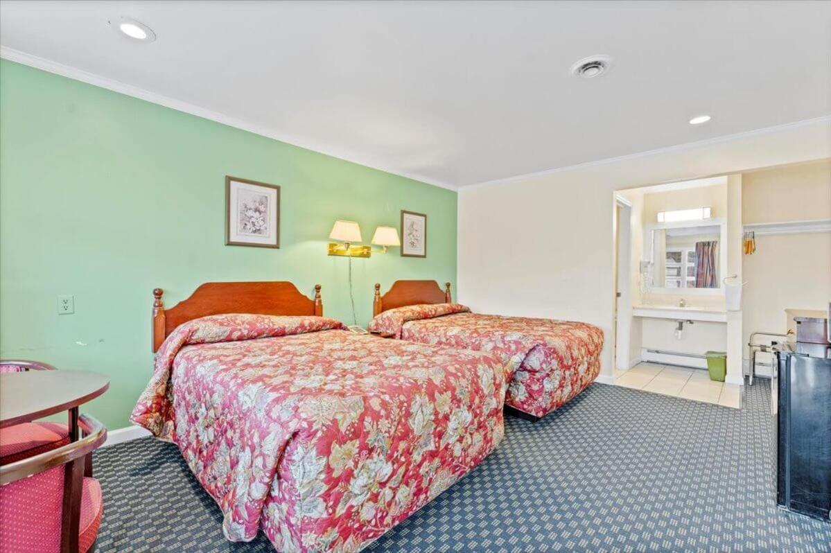 סאראטוגה ספרינגס Top Hill Motel מראה חיצוני תמונה