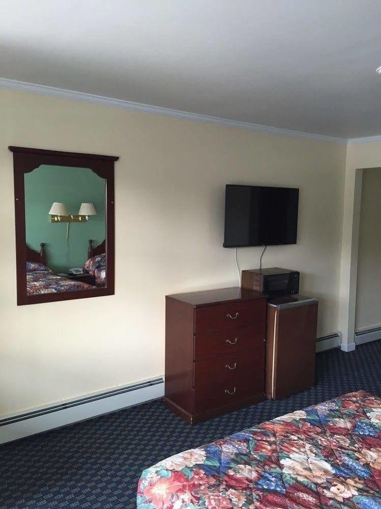 סאראטוגה ספרינגס Top Hill Motel מראה חיצוני תמונה