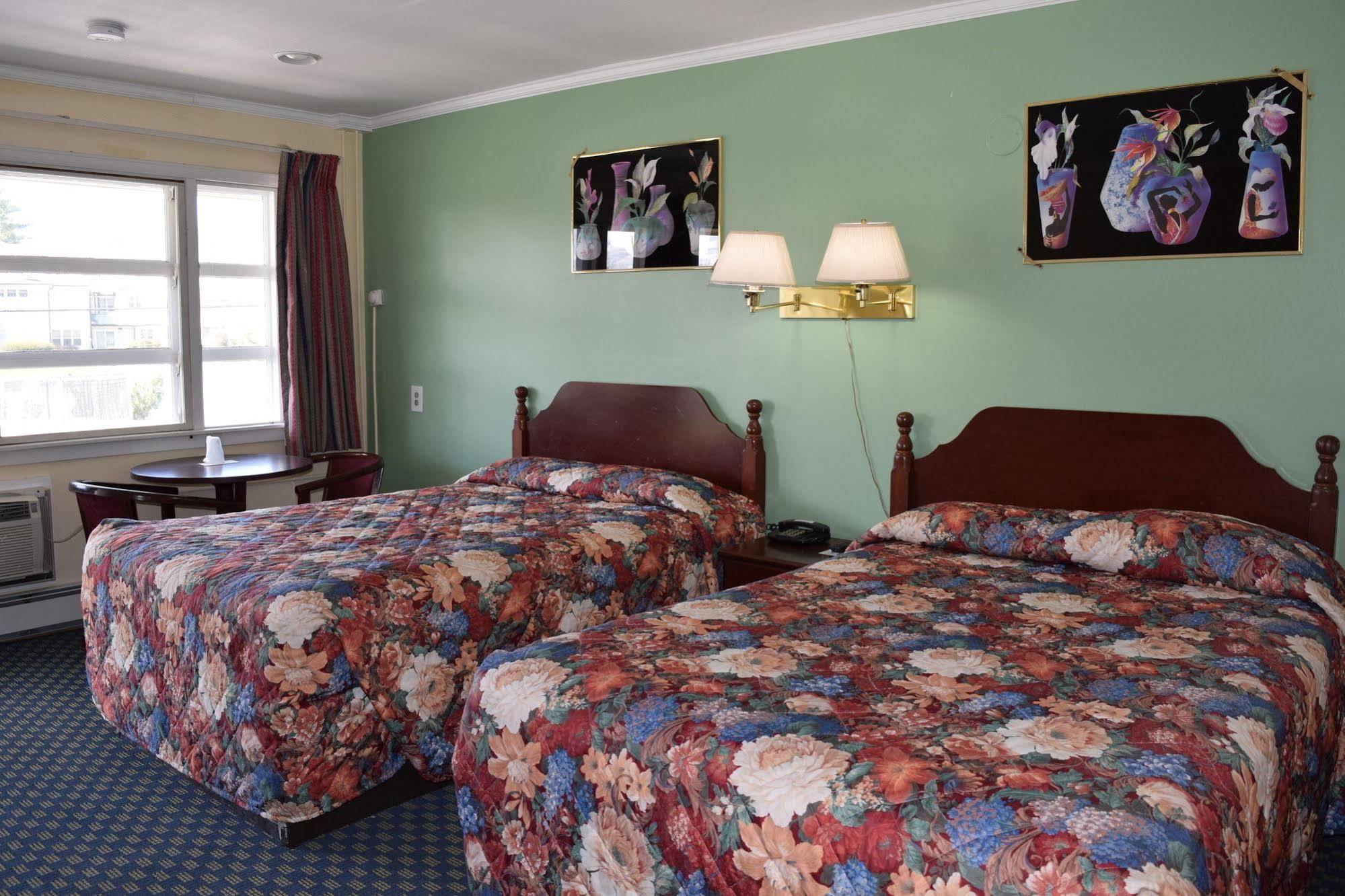 סאראטוגה ספרינגס Top Hill Motel מראה חיצוני תמונה